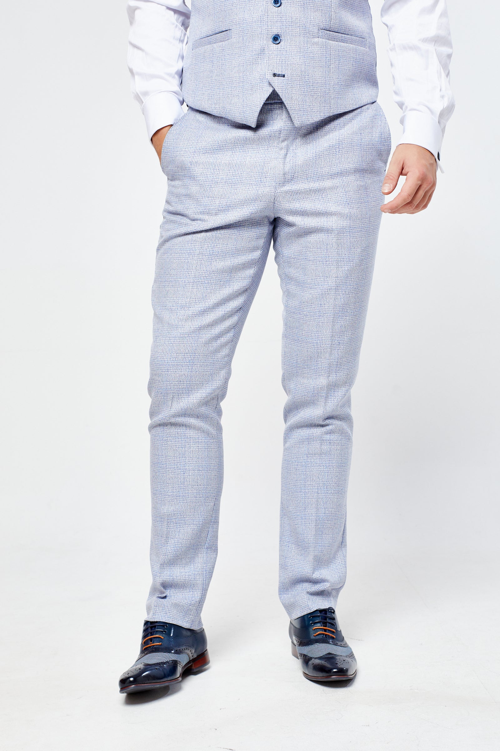 Caridi Sky Short Check Three Piece Suit