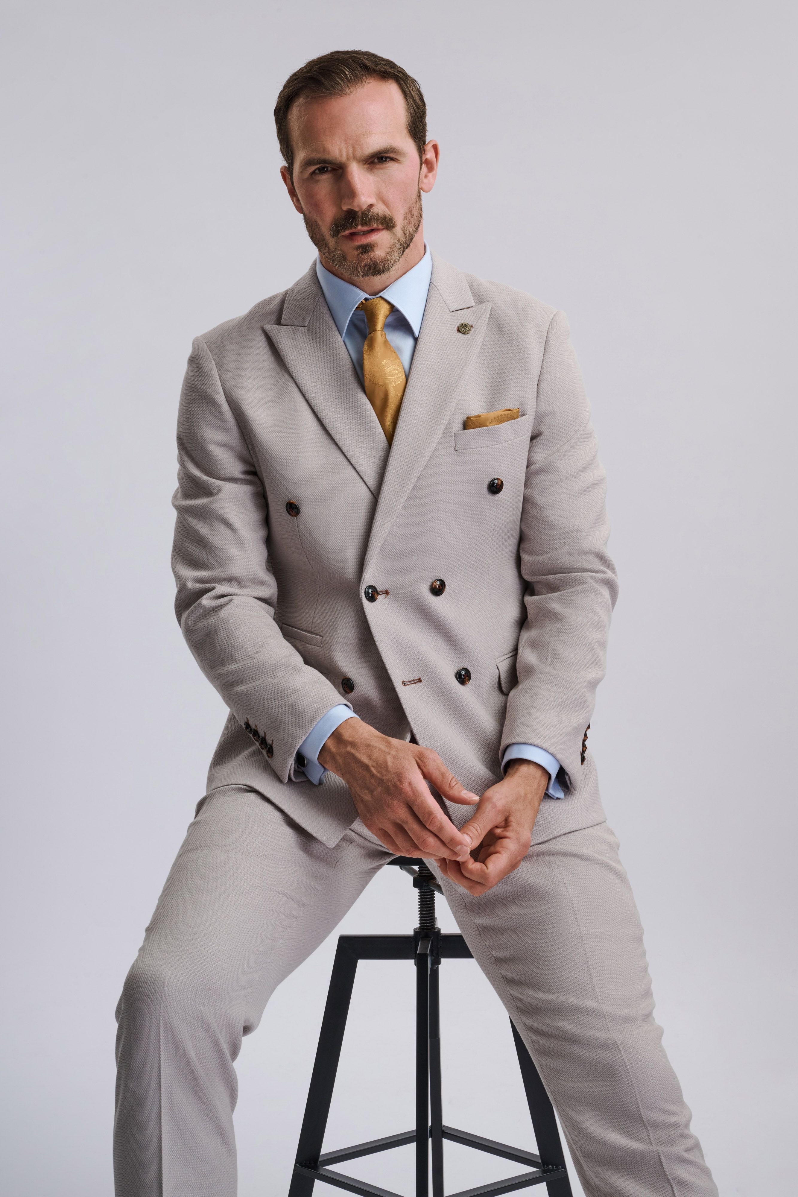 HM5 - Stone Double-Breasted Two Piece Suit