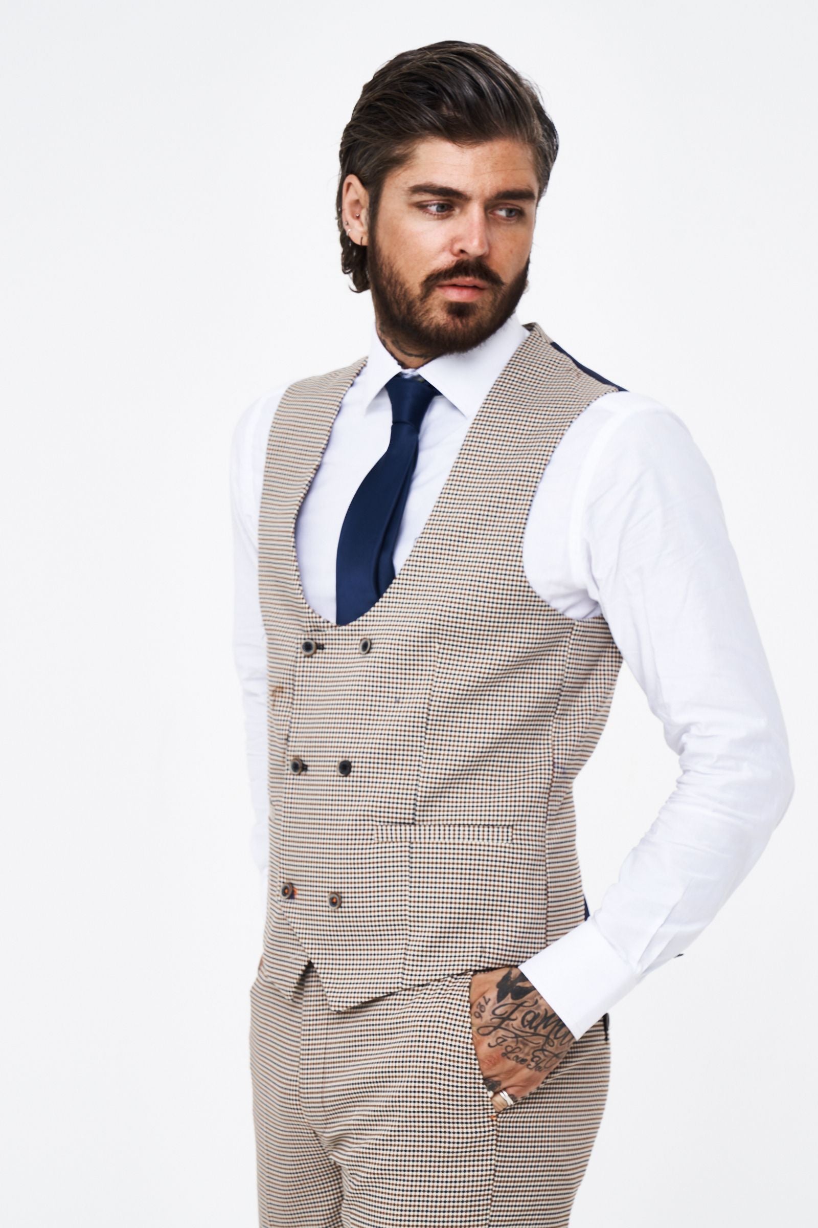 House of Cavani Elwood Houndstooth Skinny Three Piece Suit