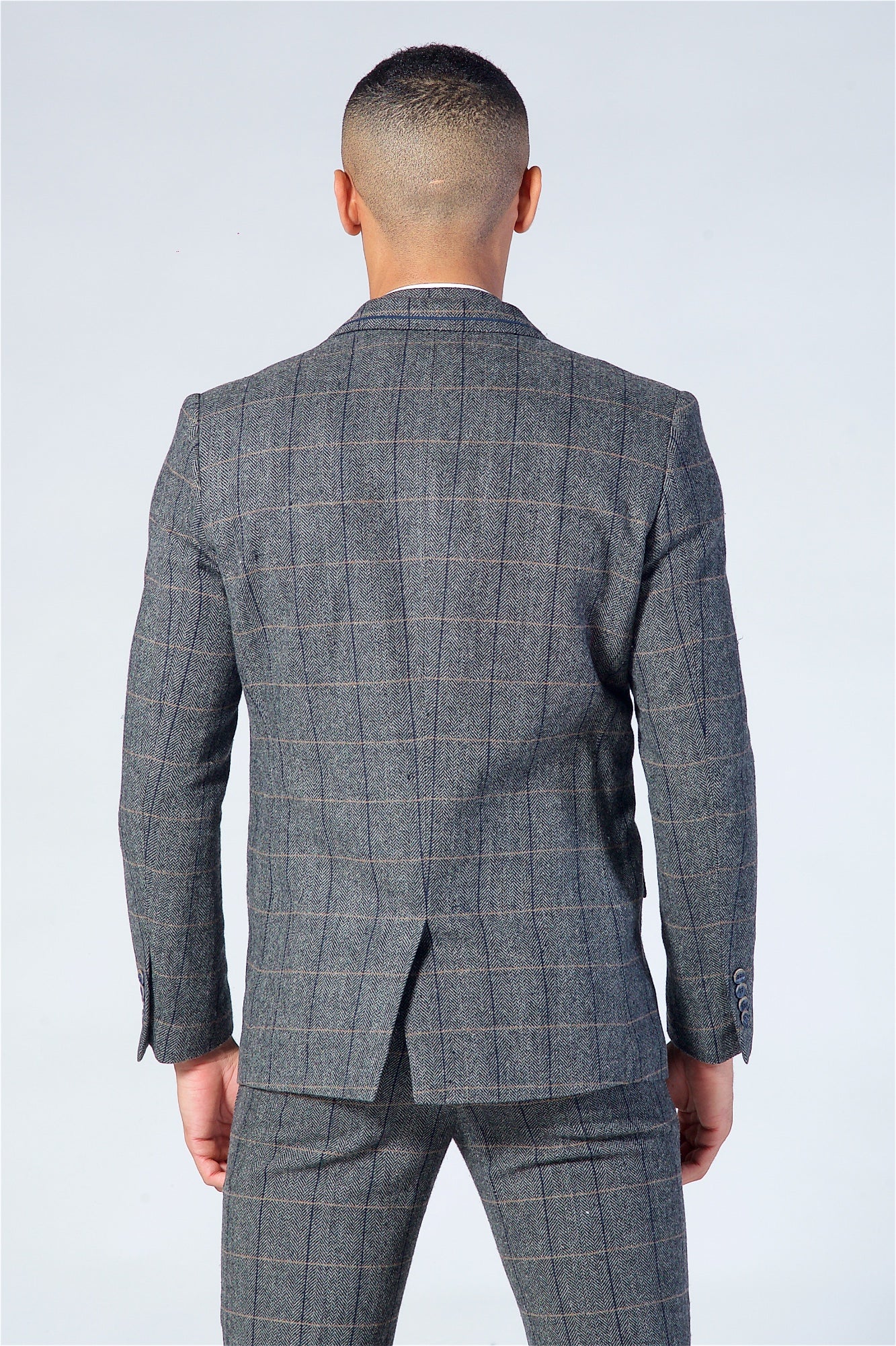 Cavani Albert Grey Tweed Three Piece Suit