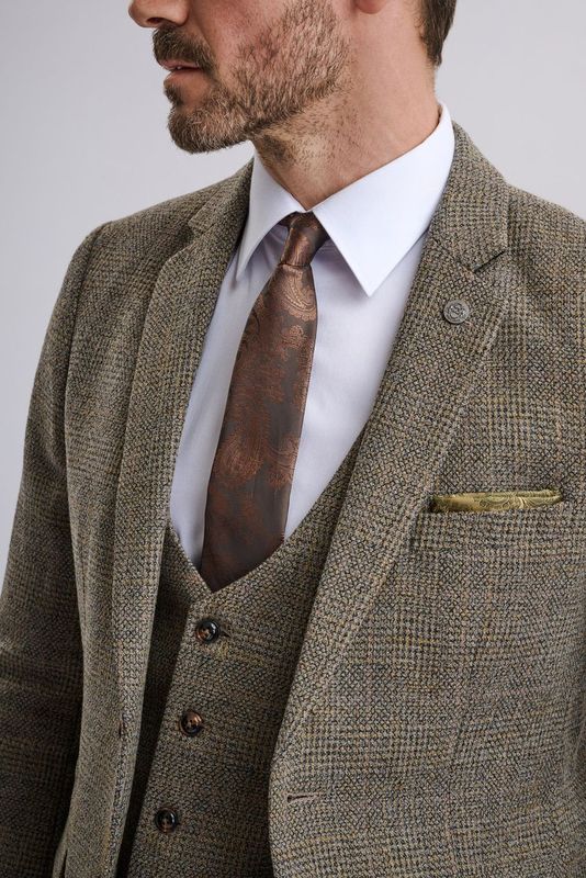 Kris - Tan Tweed Three Piece Suit