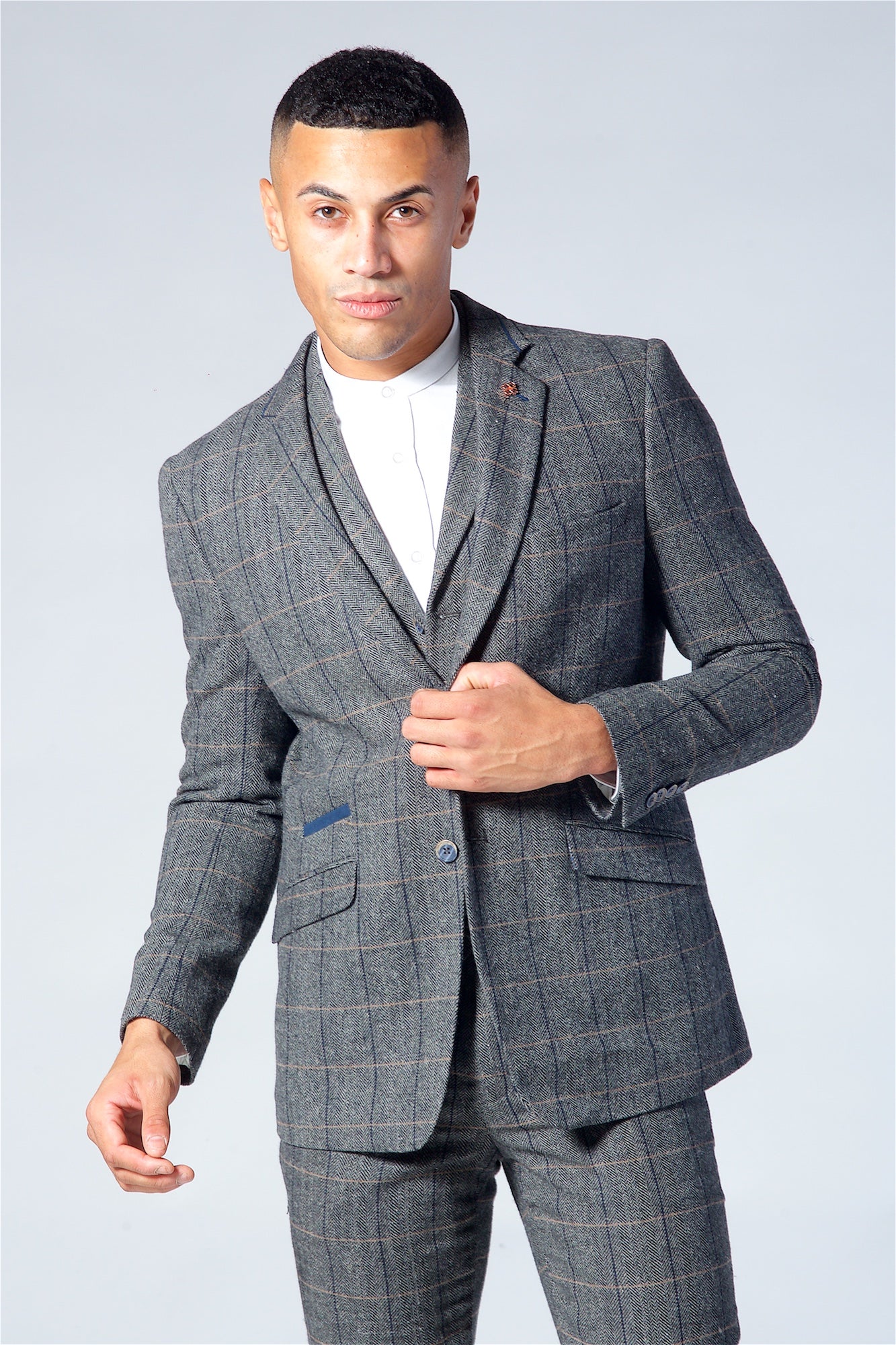 Cavani Albert Grey Tweed Three Piece Suit