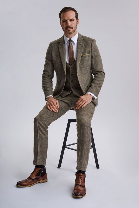 Kris - Tan Tweed Three Piece Suit
