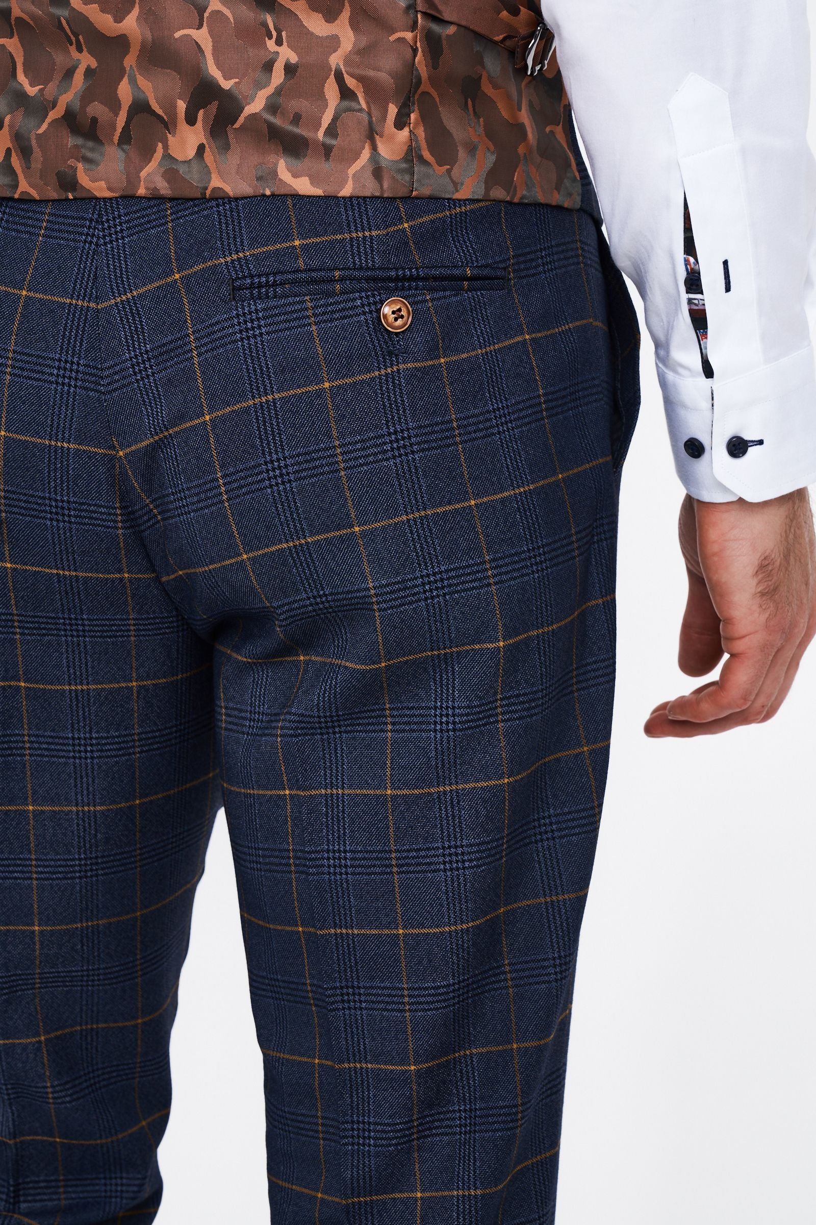 Jenson - Sky Blue Check Suit With Double Breasted Waistcoat