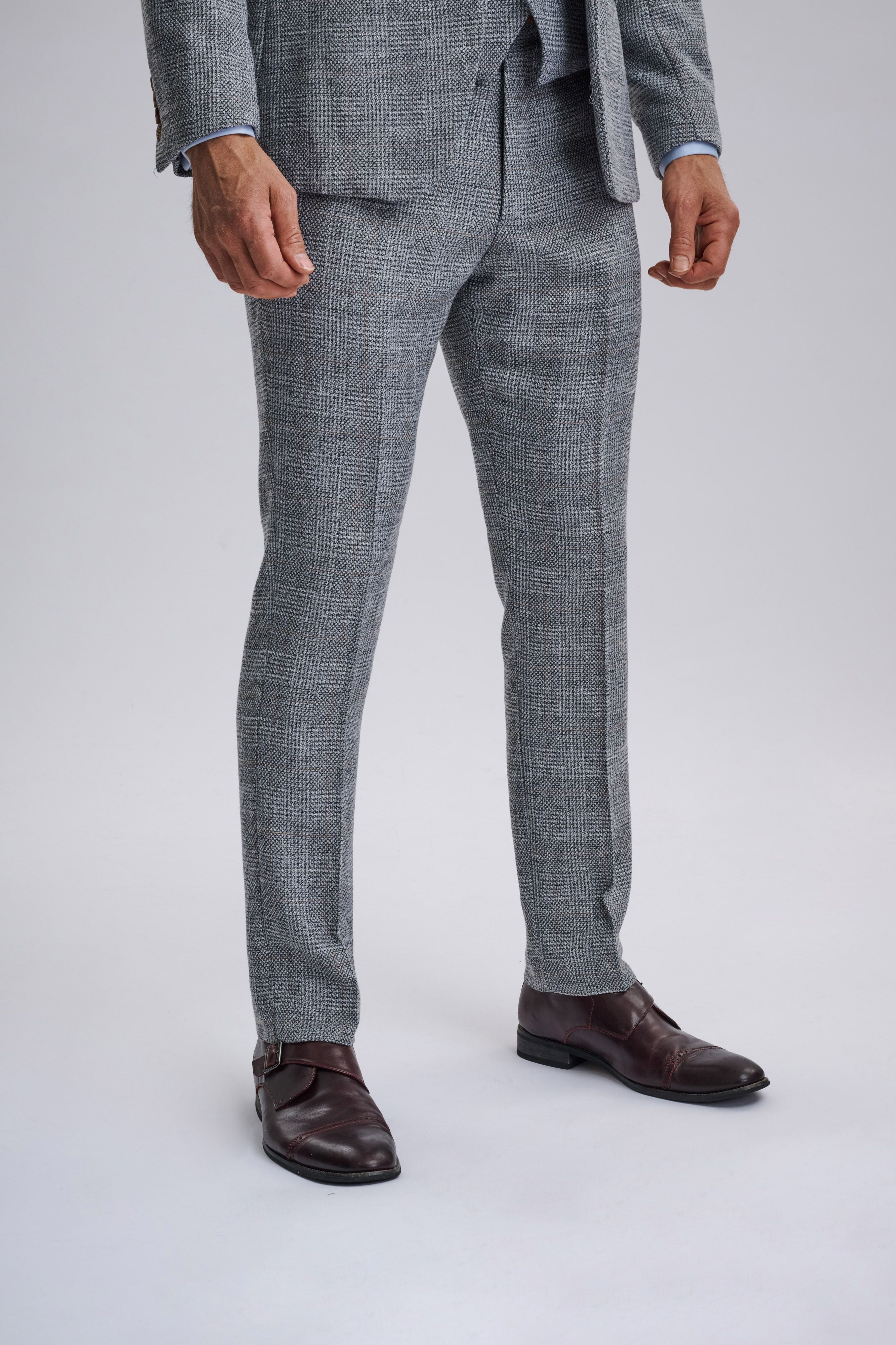 Kris - Silver Grey Tweed Three Piece Suit