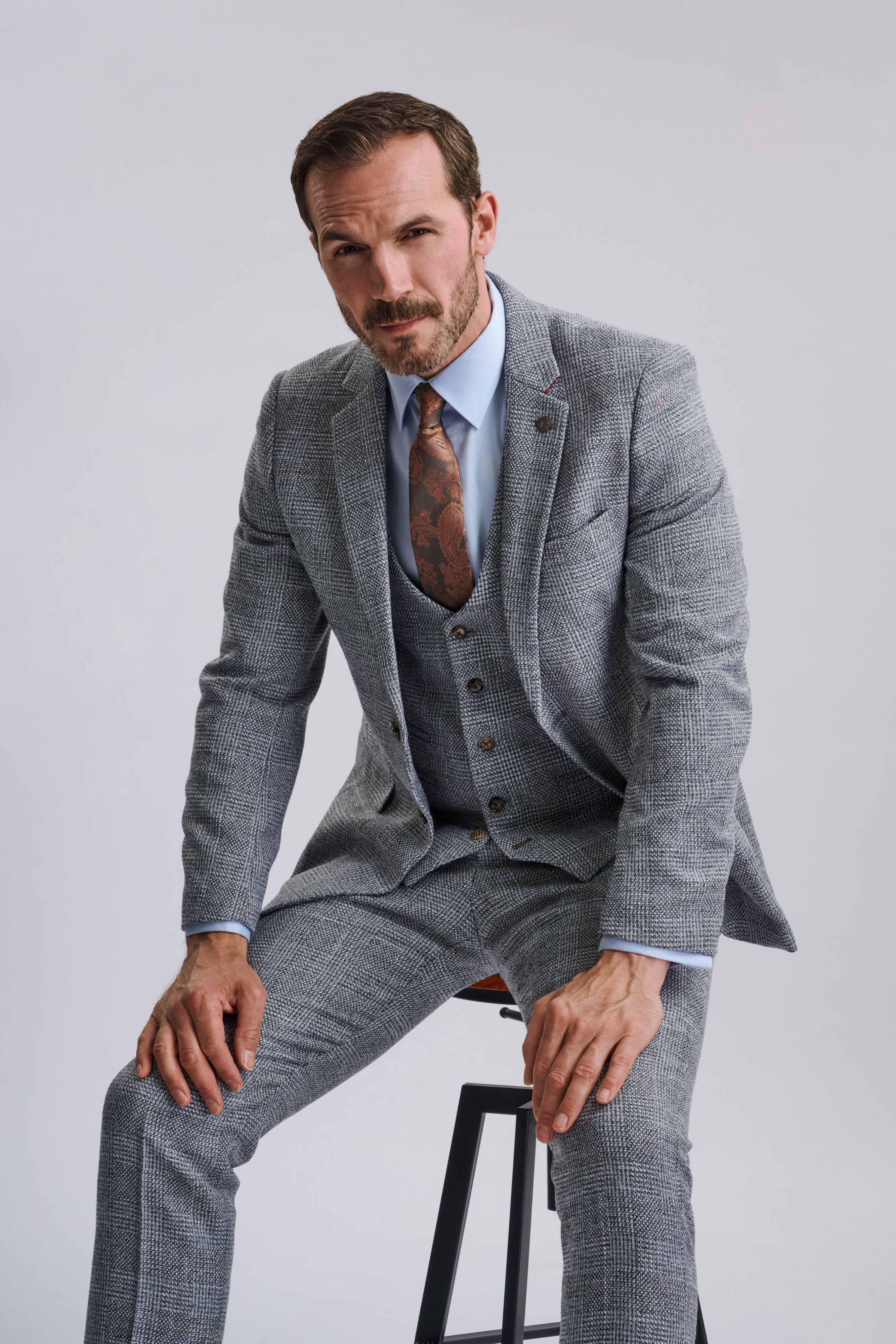 Kris - Silver Grey Tweed Three Piece Suit
