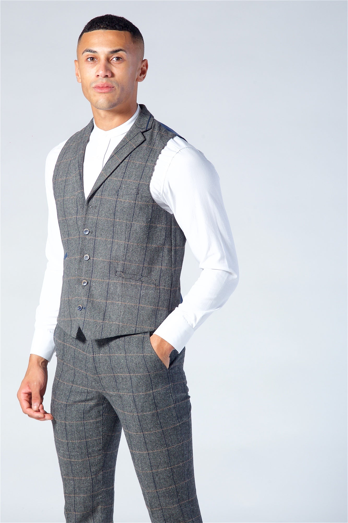 Cavani Albert Grey Tweed Three Piece Suit